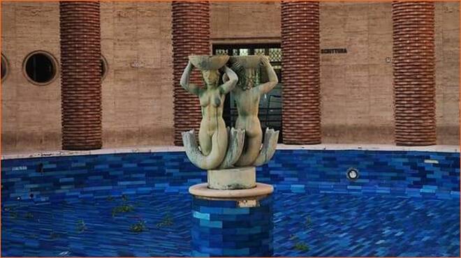 Fontana posta centrale di Ostia, M5S: “Una commissione ad hoc per la salvaguardia del bene storico”
