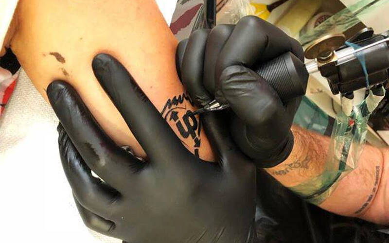 Regione Lazio: approvata la legge che disciplina il settore dei tatuaggi e piercing