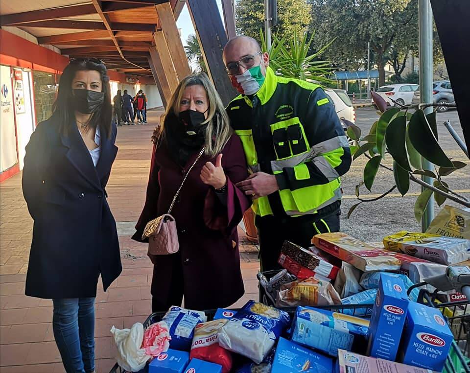 Cerveteri, un carico straordinario di solidarietà per la Protezione Civile