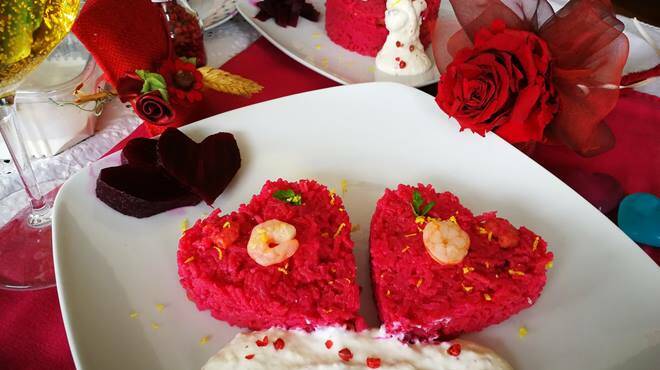 San Valentino 2021: Risotto “red passion” allo champagne e gamberi