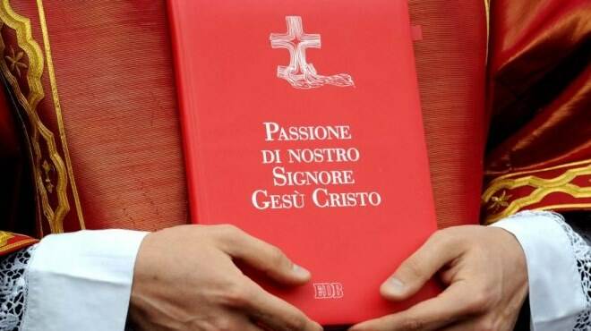 Pasqua e Covid-19: le regole e i divieti della Cei per i riti della Settimana Santa 2021