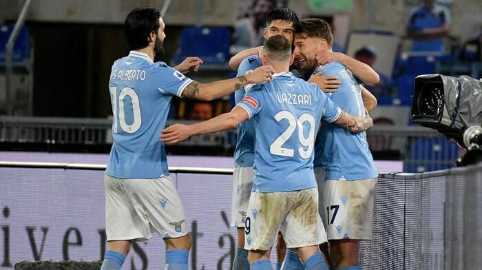 Immobile stende il Cagliari e la Lazio aggancia la Roma al quarto posto