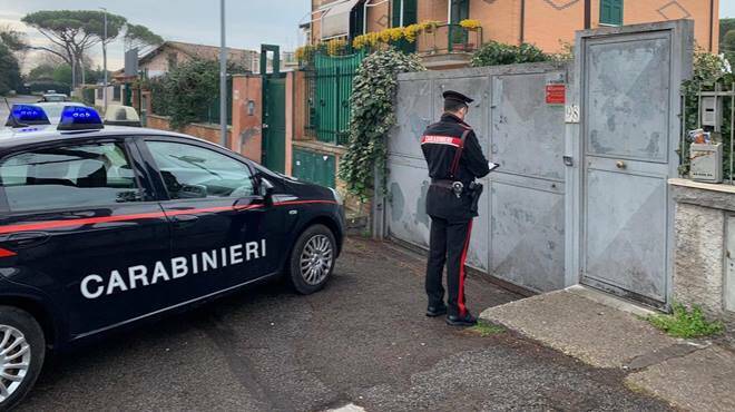 Tor Fiscale, ennesimo “Covid party” interrotto dai carabinieri: multate 39 persone