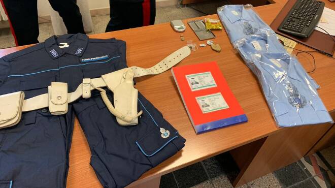 Civitavecchia, ubriaco in strada si finge un’agente della Polizia Penitenziaria: arrestato