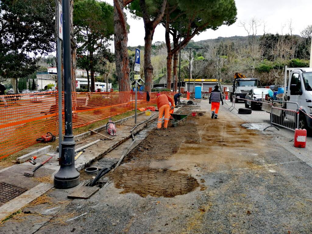 Gaeta, a Piazza XIX maggio iniziati i lavori per la bitumazione