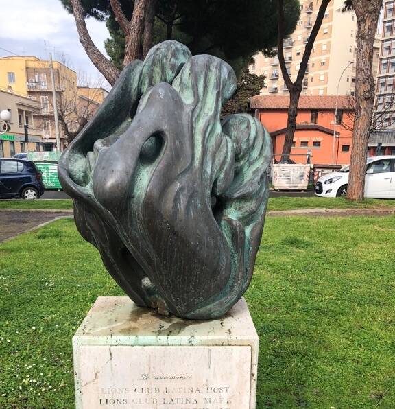 Latina, Chiarato (Fdi): “Il monumento donato dalle associazioni alla città è nel degrado”