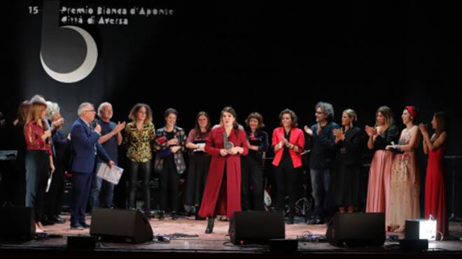“Premio Bianca D’Aponte”, al via il bando per la 17a edizione del contest per cantautrici