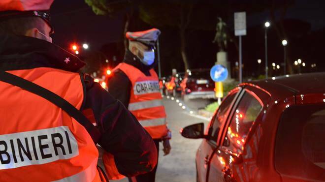 Party “clandestino” in piena notte nel centro di Roma: multati 15 giovani