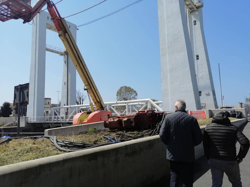 Nave fantasma a Fiumicino, Montino: “Entro pochi giorni sarà messa in sicurezza”
