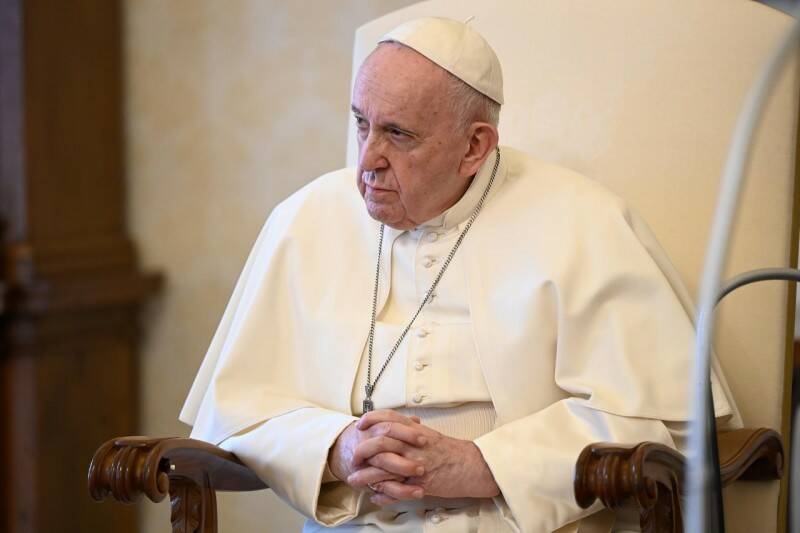 Il Papa: “Tanti bambini vivono in condizioni disumane: ci vergogniamo davanti a Dio”