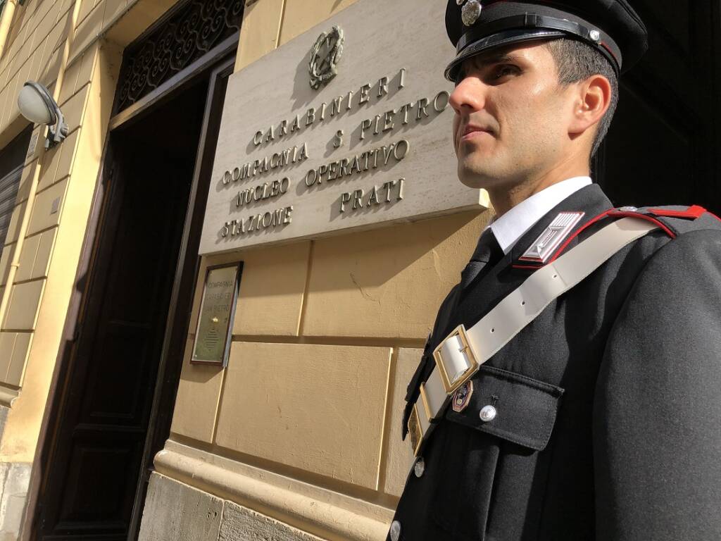 Roma, “Dammi mezza piotta o ti sfascio il taxi”: 30enne arrestato per estorsione