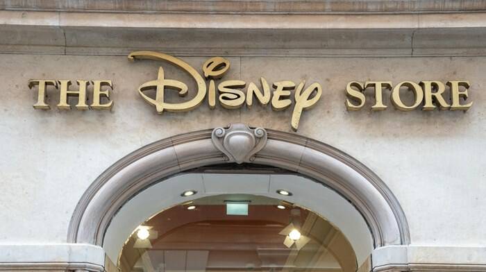Chiudono i Disney Store di tutta Italia, i sindacati: “Oltre 230 dipendenti a rischio”