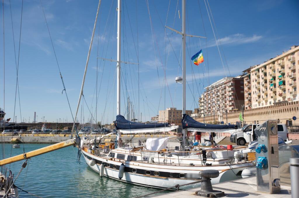 Fare Verde Civitavecchia insieme a “I Tetragonauti” in “A scuola per mare”