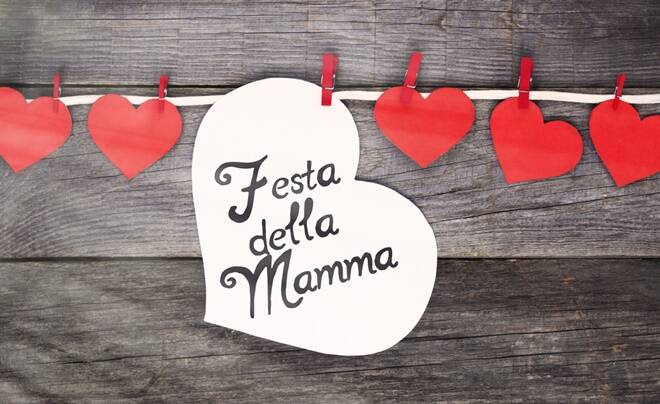 Festa della mamma: in Italia 249 mila donne nel 2020 hanno perso il lavoro, 96 mila sono mamme con figli minori