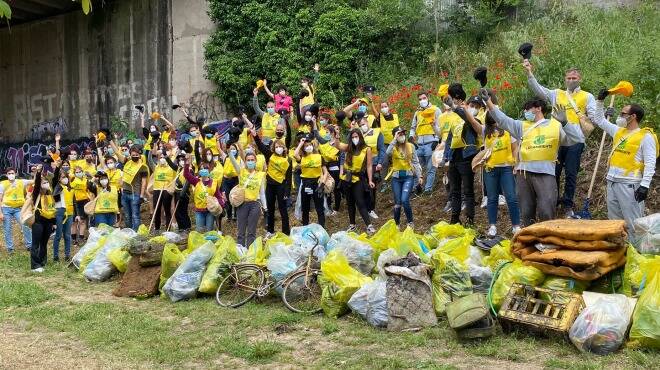 Volontari in azione nelle spiagge del Lazio: rimossi più di 10 tonnellate di rifiuti