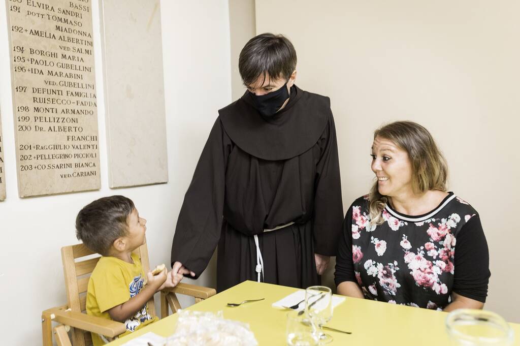Roma, emergenza Covid-19: “Aumentano le famiglie che chiedono aiuto alle mense francescane”