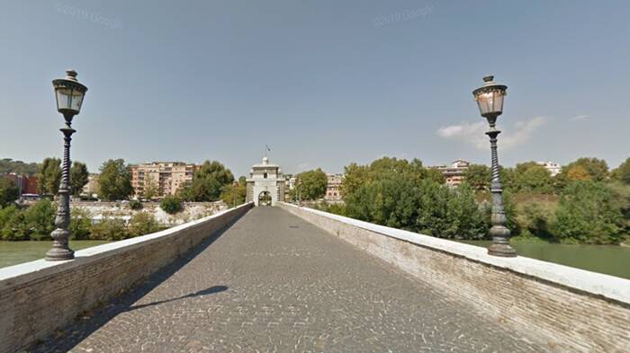 Roma, messa in sicurezza la Torretta Valadier: Ponte Milvio riapre ai pedoni
