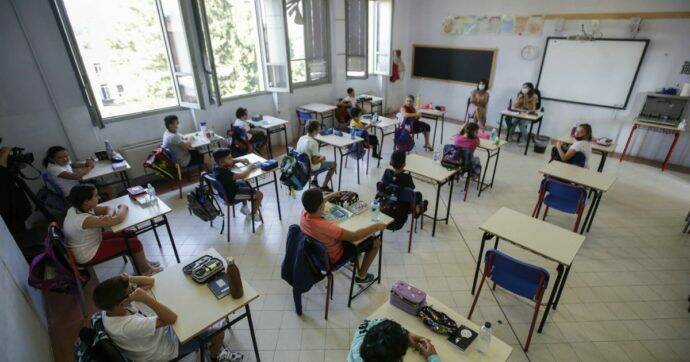 Scuola, Europa Verde: “L’anticipazione degli scrutini non tutela gli studenti”