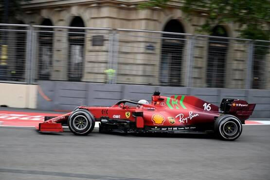 Dalla pole al quarto posto a Baku, Leclerc comunque sorride: “Guardo avanti”