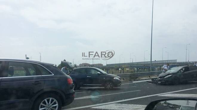 Fiumicino, incidente su viale del Caravaggio: traffico rallentato