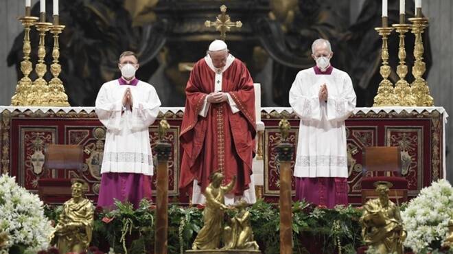 Santi Pietro e Paolo, il Papa: “Solo una Chiesa senza paure e ipocrisie è una Chiesa libera”