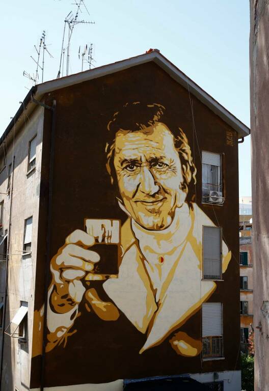 Roma omaggia Alberto Sordi: a Garbatella un murales per ricordare il grande artista