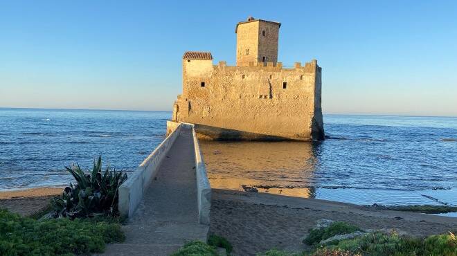 Nettuno, dal 3 luglio riapre la spiaggia di Torre Astura: giorni e orari
