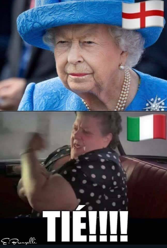Finale Euro 2020, l&#8217;Italia mette ko gli inglesi e scoppia l&#8217;ironia: i meme più divertenti