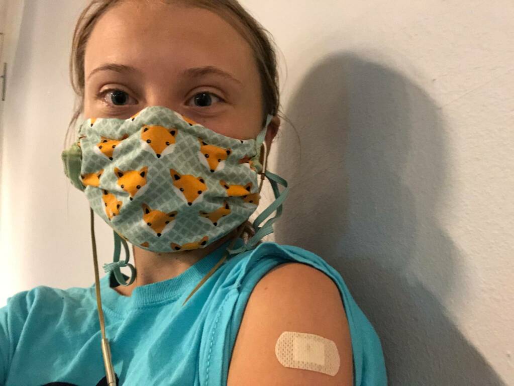 Covid, Greta Thunberg si vaccina: “Un privilegio, nel mondo la distribuzione delle dosi è iniqua”