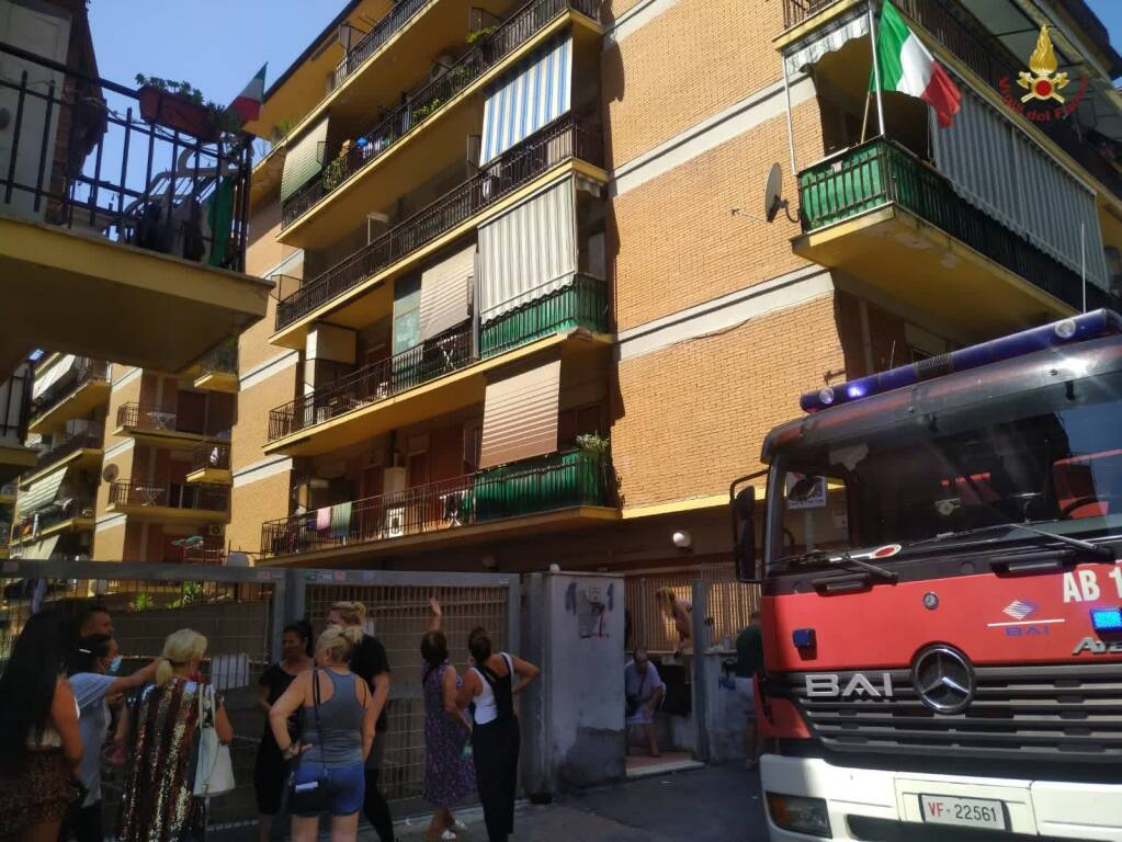 Incendio di via Forni a Ostia, Di Giovanni: “Tra dieci giorni partono i lavori di restauro”