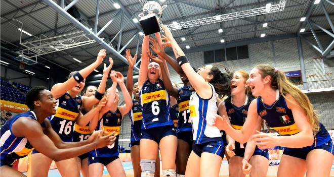 Volley, l’Italia sul tetto del mondo: le azzurrine trionfano con la Serbia