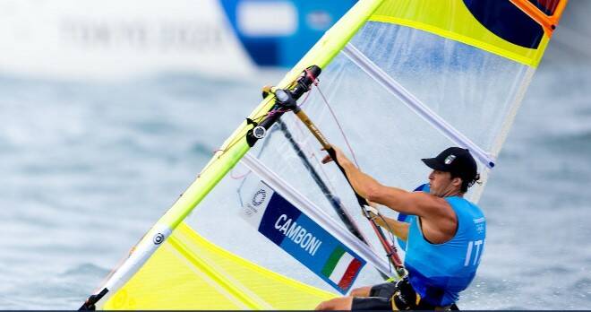 Windsurf, Camboni terzo provvisorio in lotta per il podio olimpico: “Sarà da brividi”