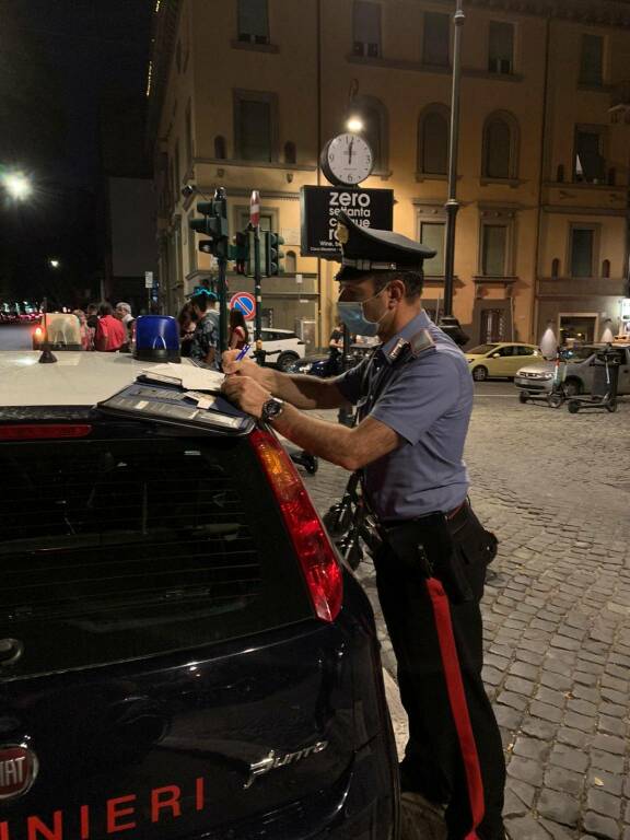 Movida violenta a Roma, rissa in strada: in due finiscono in ospedale un terzo in carcere