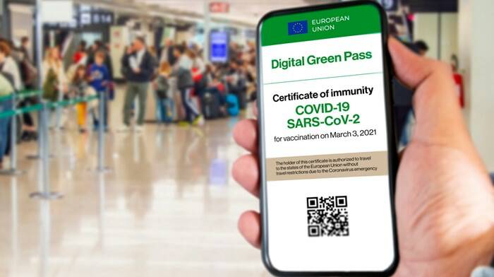 Green Pass obbligatorio, multe e sanzioni: cosa rischia chi è senza certificato verde