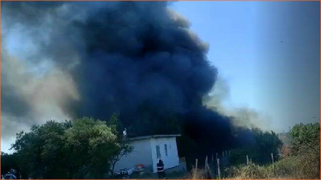 Ardea, incendio in via Monti di Santa Lucia: la Polizia Locale sequestra l’area