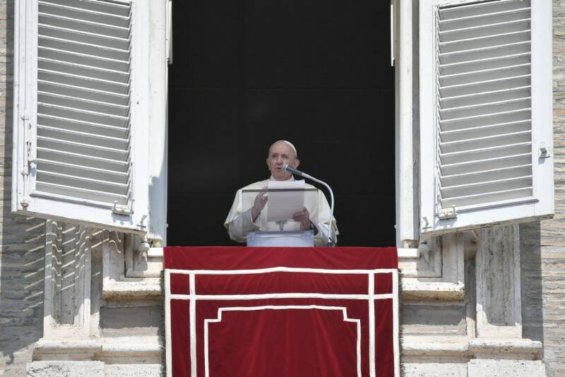 Il Papa: “Dio non vede in noi sbagli irrimediabili, ma figli da perdonare. E Lui sempre perdona”