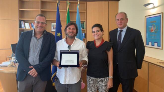 Cultura, l’artista Giovanni Paolo Caprini premiato in Consiglio regionale del Lazio