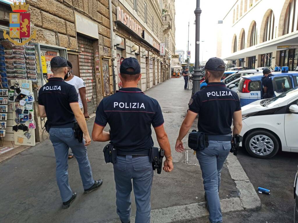 Roma, violano le norme anti-Covid, 3 negozi multati e chiusi per 5 giorni