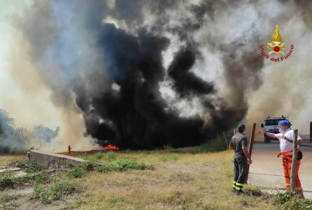 Incendi a Fiumicino, Baccini: “Serve una caserma dei Vigili del Fuoco”