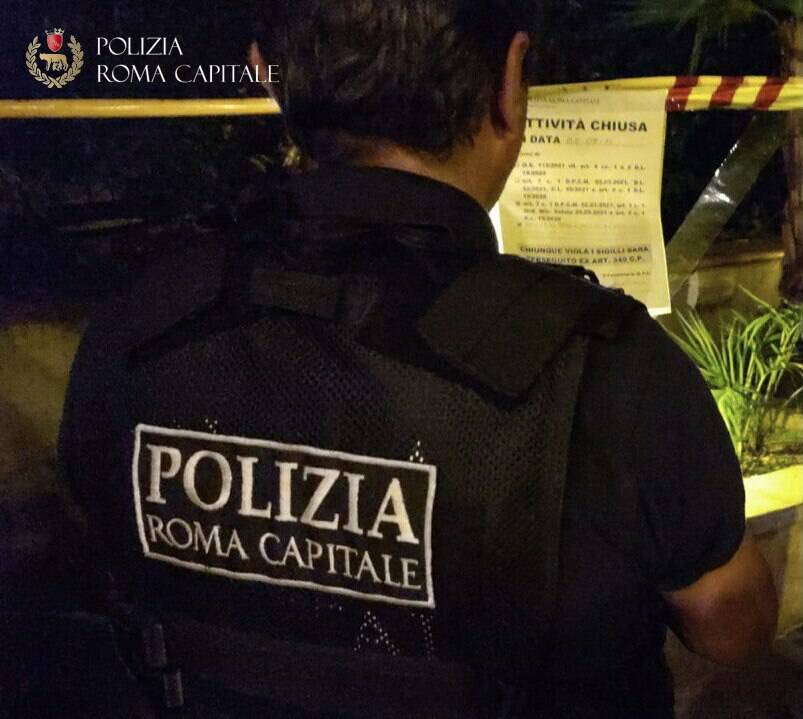 Roma, discoteca abusiva al Colosseo: oltre mille persone scovate dalla polizia locale