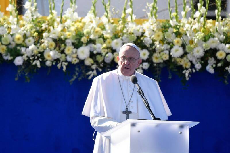 Da Bratislava il monito del Papa all’Europa: “No a individualismo e colonizzazioni ideologiche”