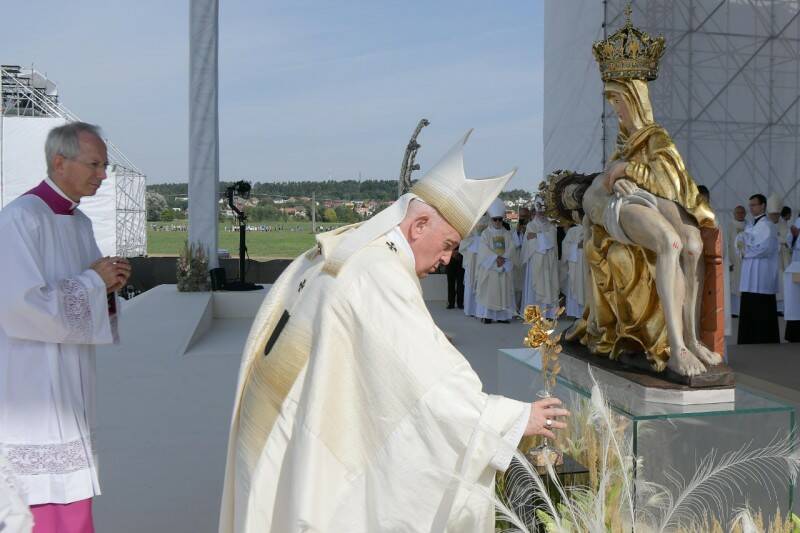 papa francesco messa