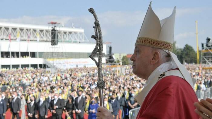 Papa Francesco: “Mai ridurre la croce a un simbolo politico”