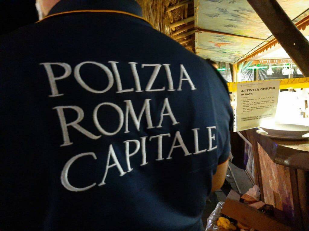 Roma, in 700 a ballare in una discoteca abusiva sulle rive del Tevere: multa e locale chiuso