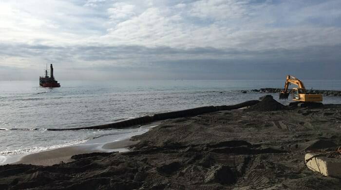 Cantieri a Ostia, i balneari attaccano Zingaretti: “Soldi buttati e danni alle spiagge irreversibili”