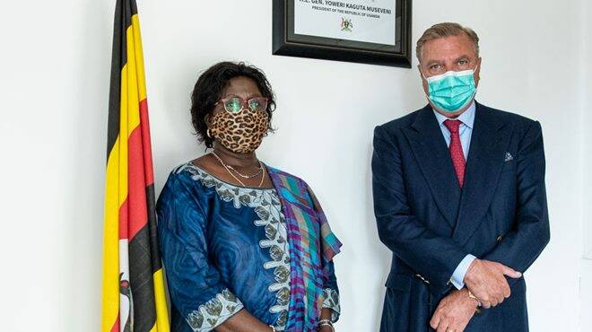 Ordine Costantiniano Charity: donate 15mila mascherine Ffp2 per gli ospedali dell’Uganda