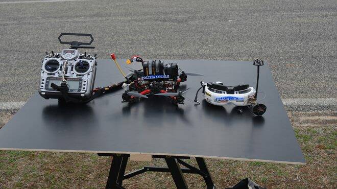 Si rafforza la Polizia locale di Pomezia: ecco il primo drone per il controllo del territorio