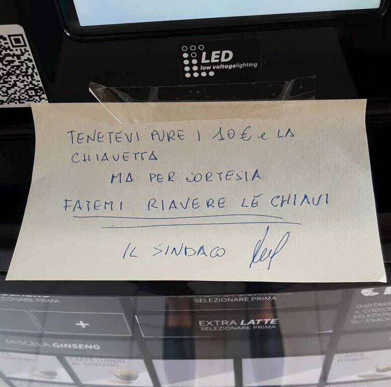 Va a prendere un caffè ma gli rubano le chiavi di casa: furto al Sindaco di Ardea