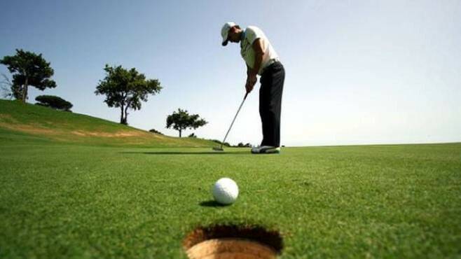 Golf, uno sport all’aria aperta che fa bene alla salute