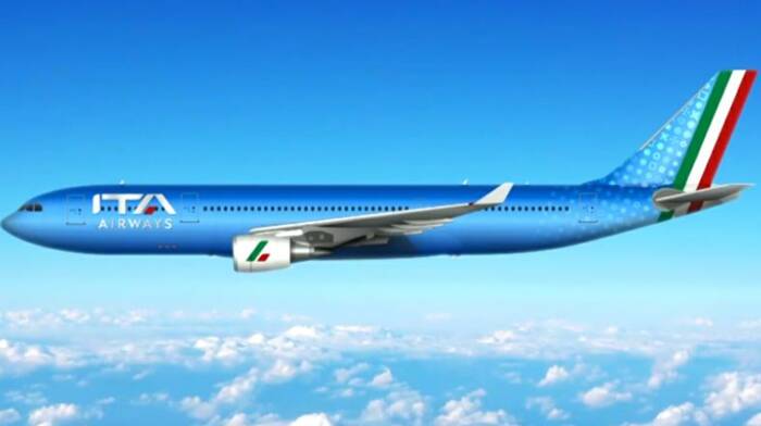 Alitalia, addio al logo: livrea azzurra e tricolore, ecco Ita Airways